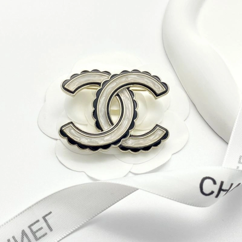 Chanel Brooches Premium 230220