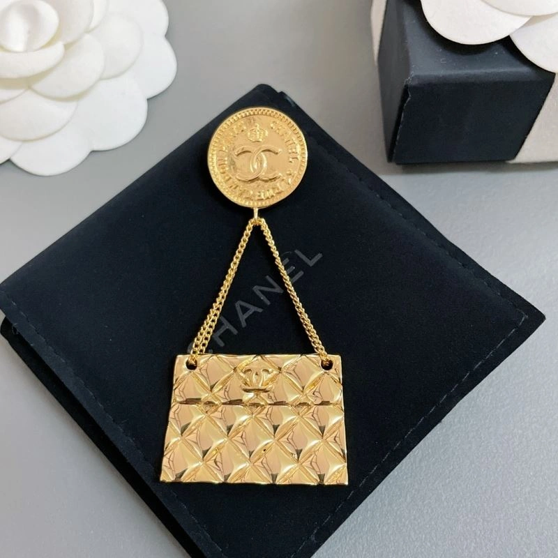 Premium Chanel Brooches 229278