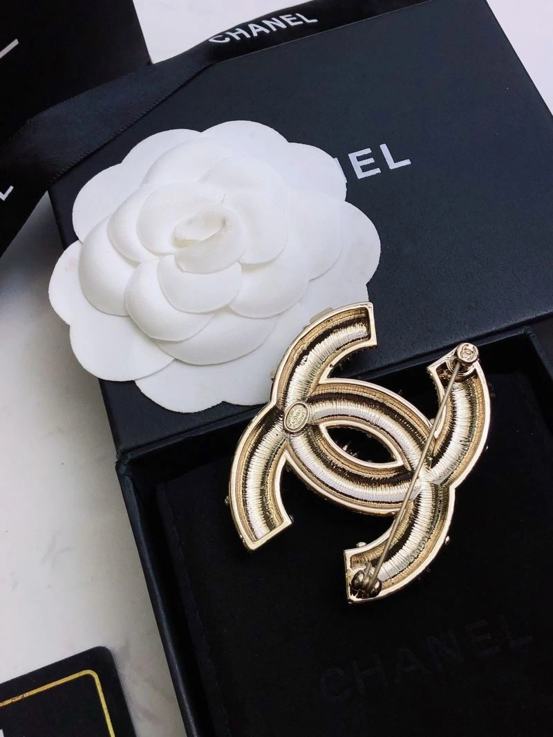 WaterResistant Chanel Brooches 229314