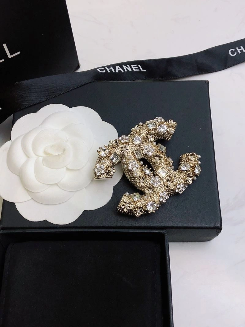 WaterResistant Chanel Brooches 229314