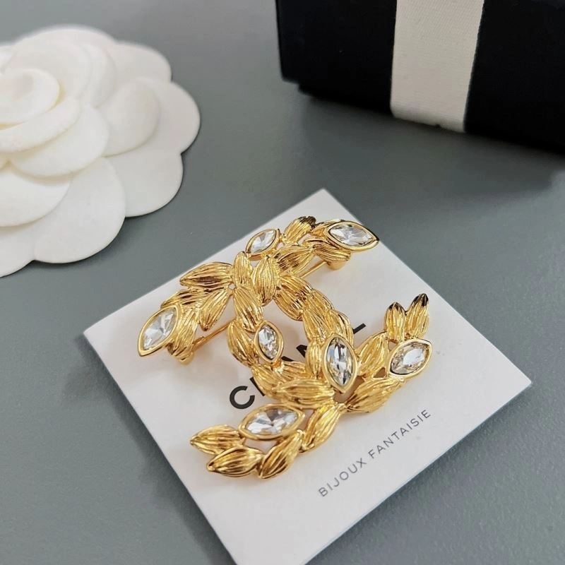 OnTrend Chanel Brooches 229307