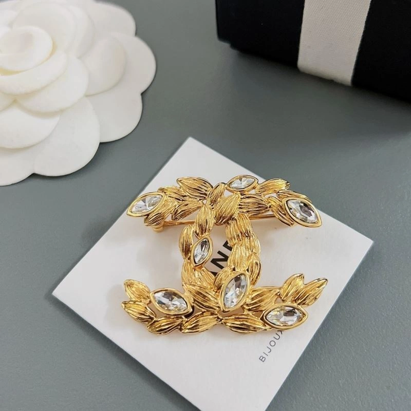 OnTrend Chanel Brooches 229307