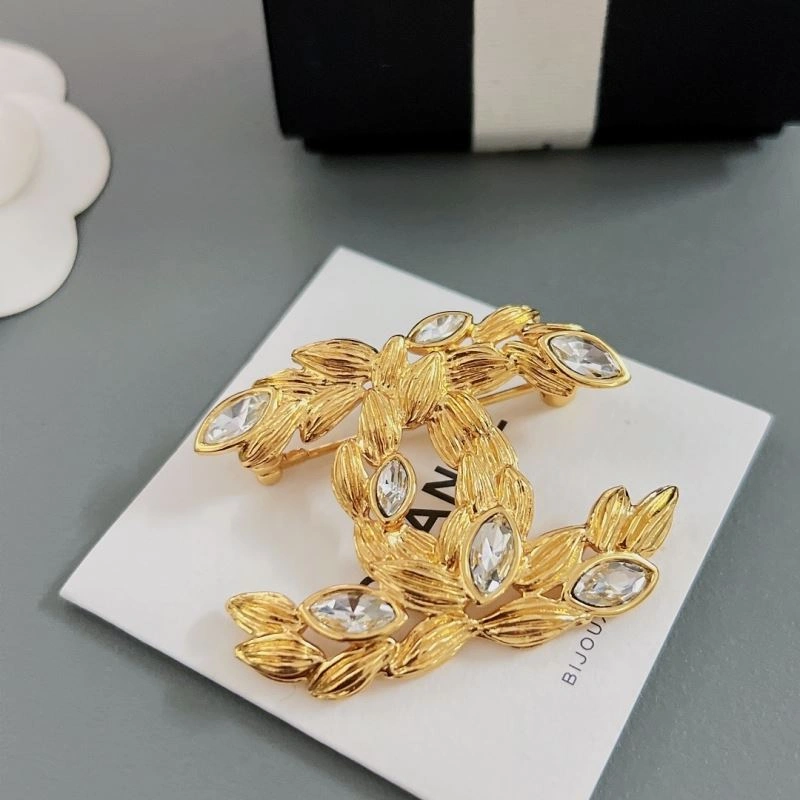 OnTrend Chanel Brooches 229307