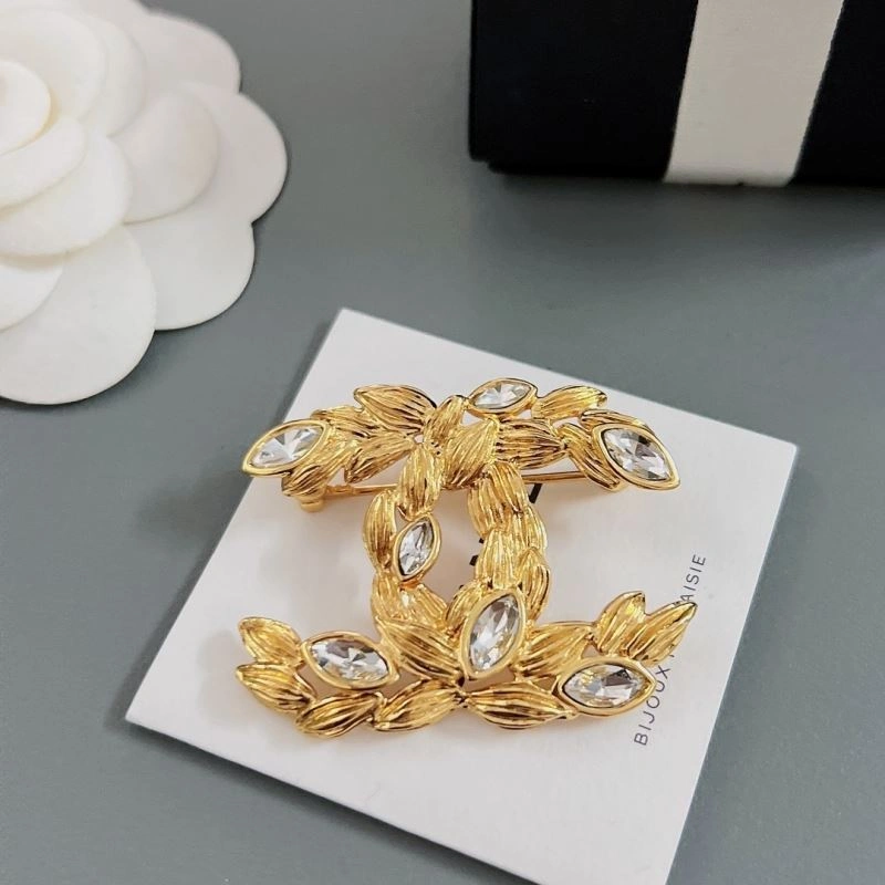 OnTrend Chanel Brooches 229307