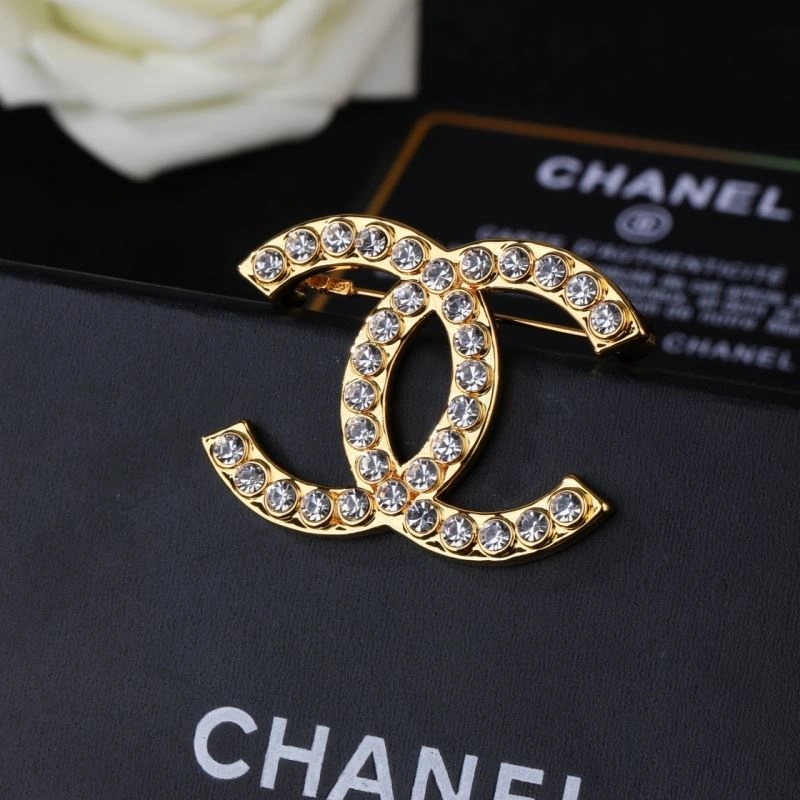 SoftTouch Chanel Brooches 229295