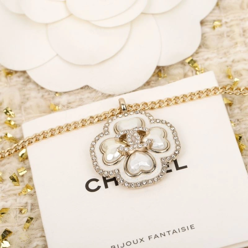 Flexible Chanel Brooches 229290