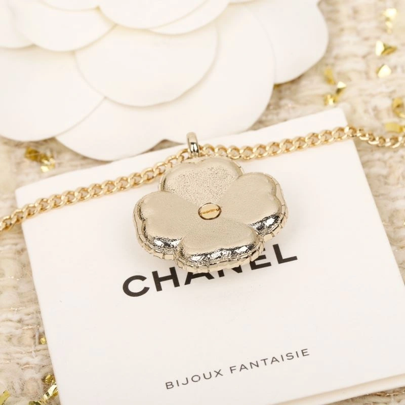 Flexible Chanel Brooches 229290