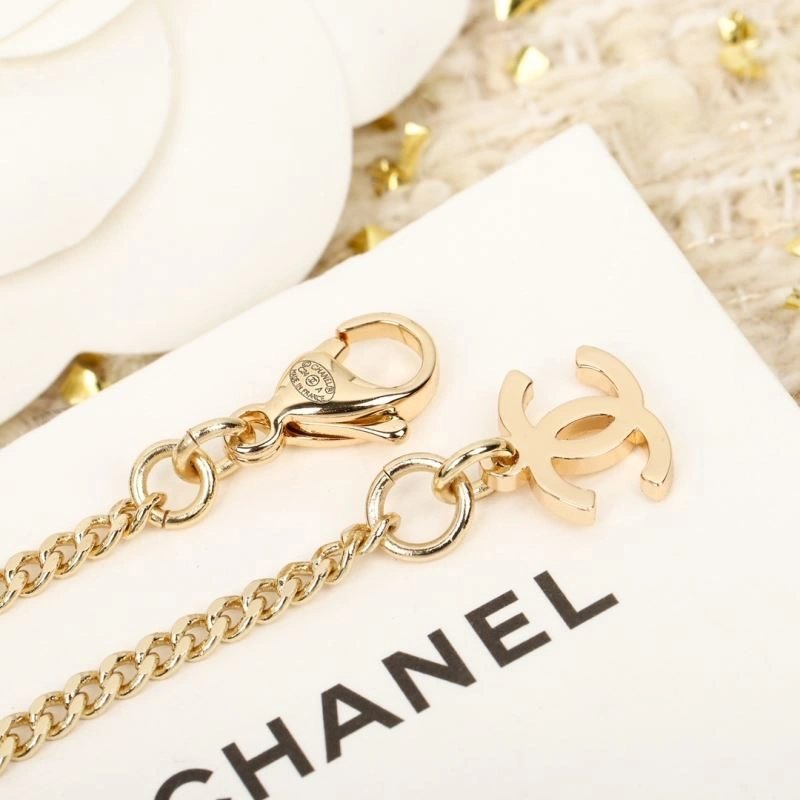 Flexible Chanel Brooches 229290