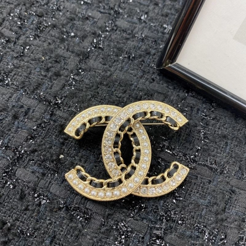 BestValue Chanel Brooches 229303