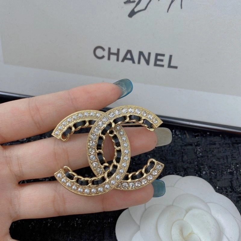 BestValue Chanel Brooches 229303