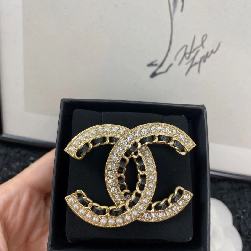 BestValue Chanel Brooches 229303