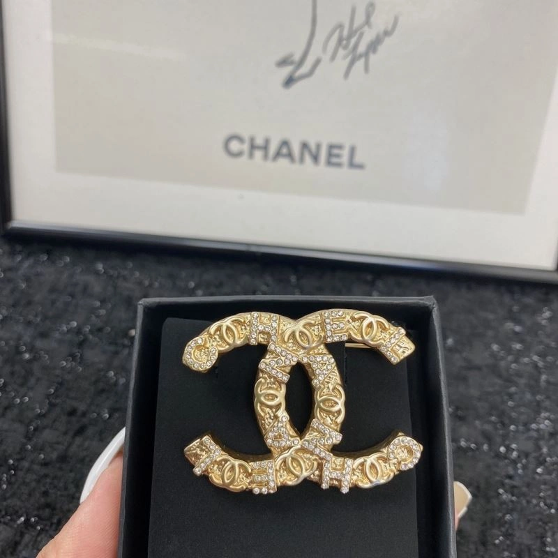 Chanel Brooches SmoothTexture 229259