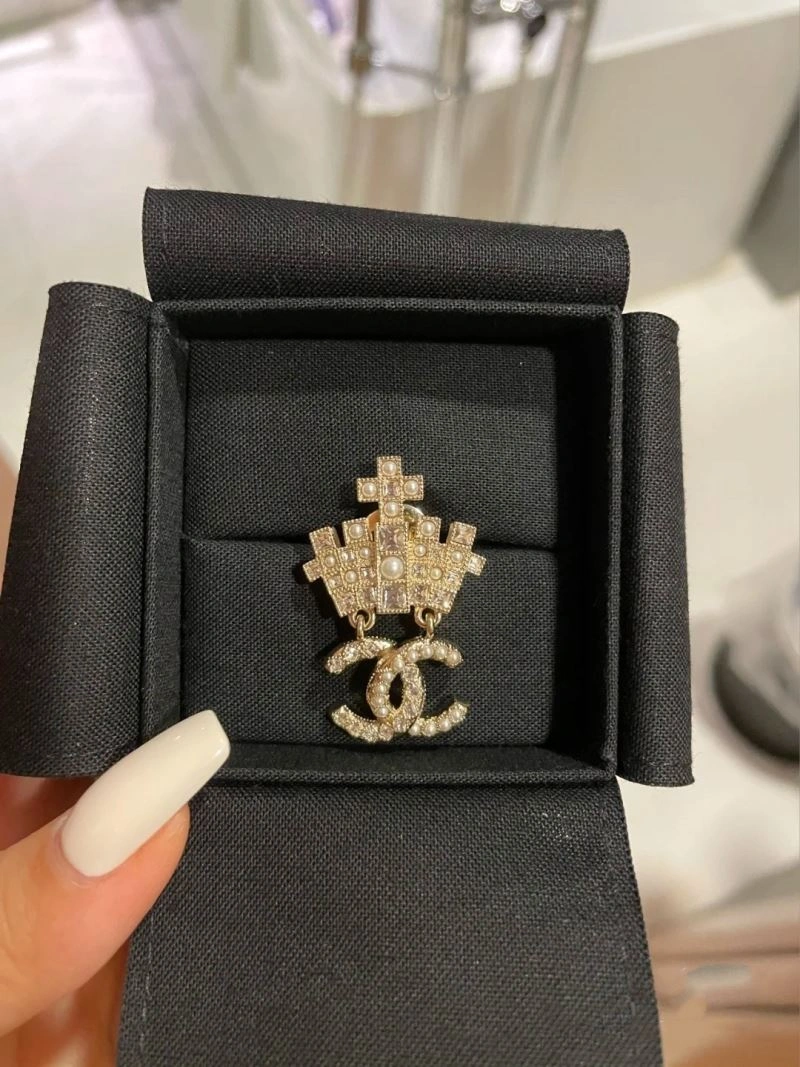 Chanel Brooches Flexible 229287