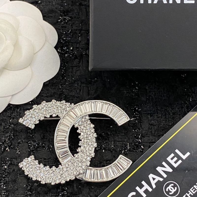 ZeroBulk Chanel Brooches 229331
