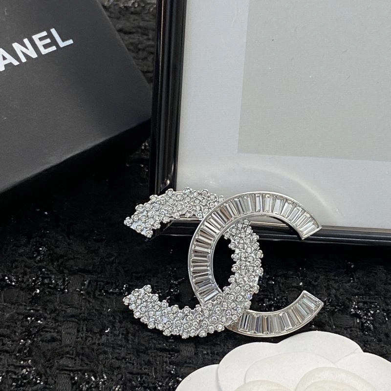 ZeroBulk Chanel Brooches 229331