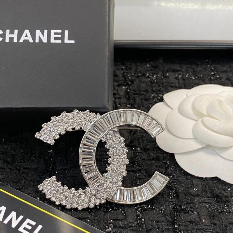 ZeroBulk Chanel Brooches 229331