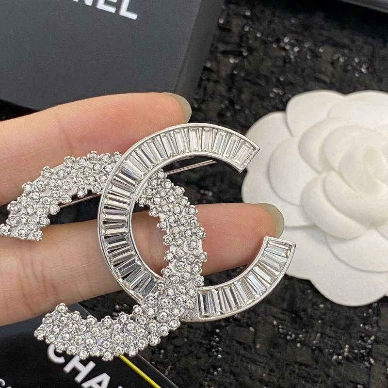 ZeroBulk Chanel Brooches 229331