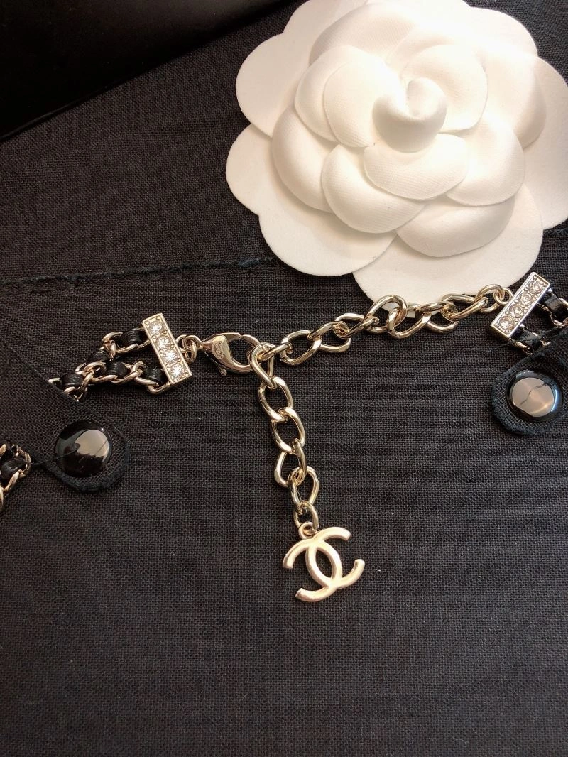 TechFriendly Chanel Brooches 229246