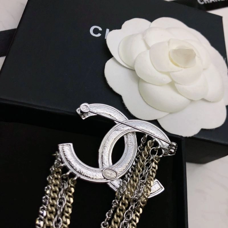 Flexible Chanel Brooches 229242
