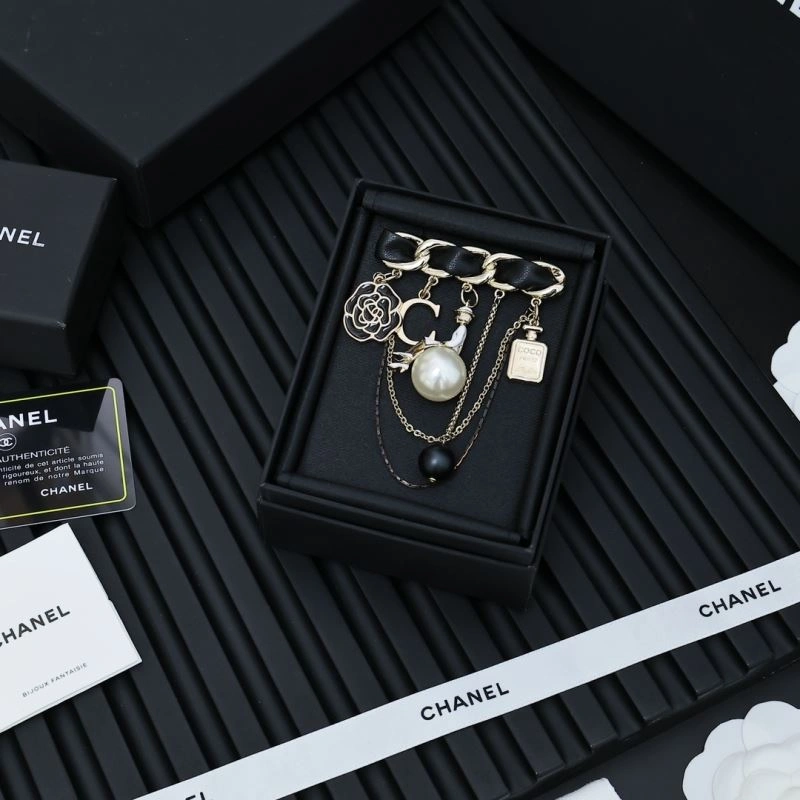 Attractive Chanel Brooches 229299