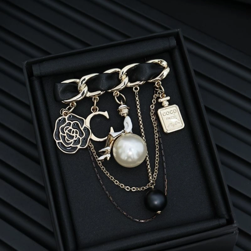 Attractive Chanel Brooches 229299