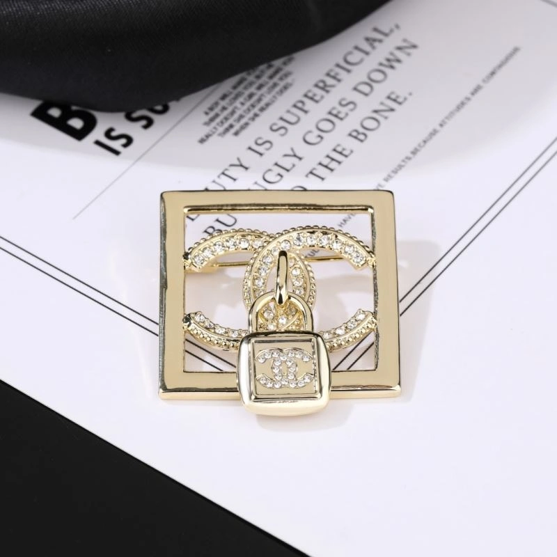 Chanel Brooches Lightweight 229238