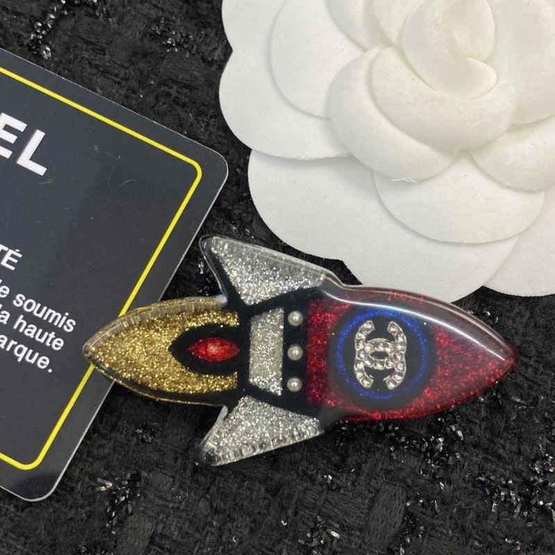Chanel Brooches Modern 229237