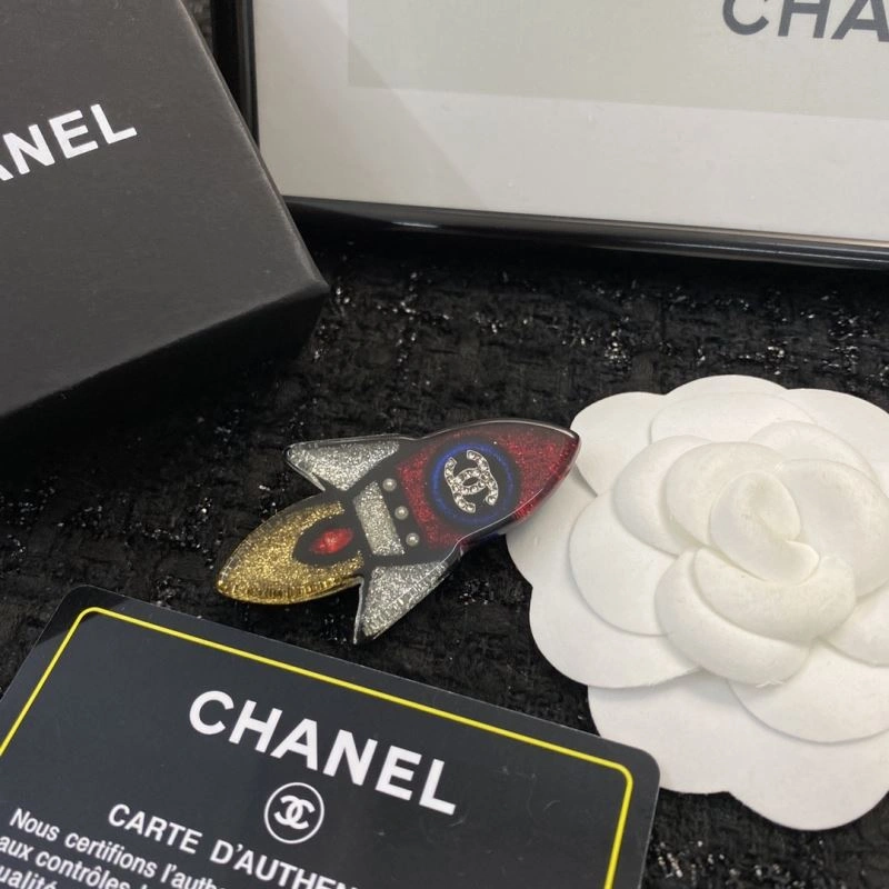 Chanel Brooches Modern 229237