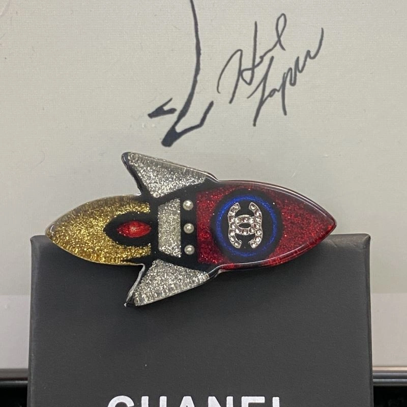 Chanel Brooches Modern 229237