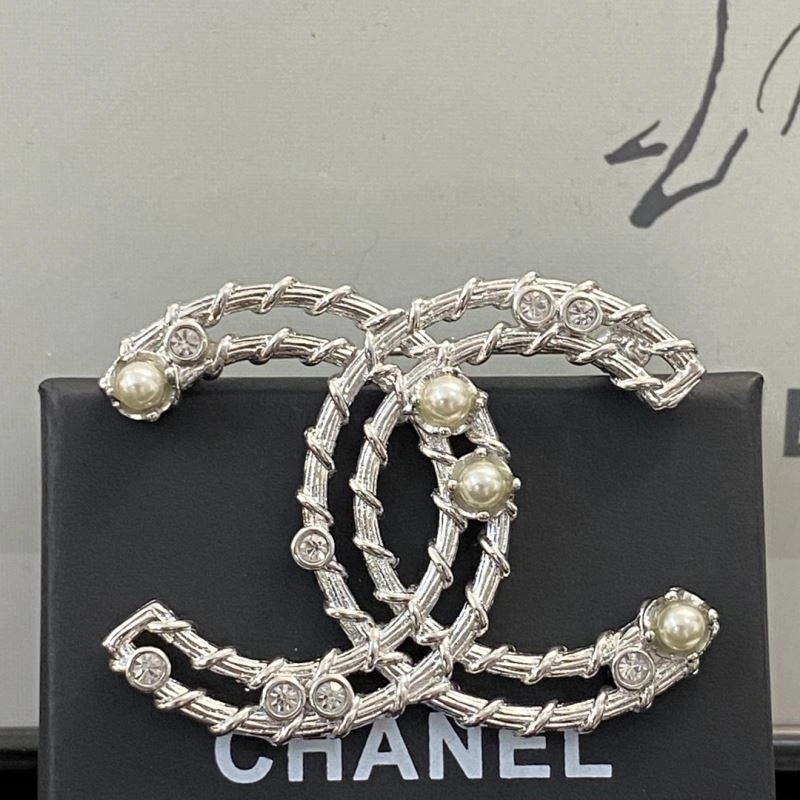 SmoothTexture Chanel Brooches 229229