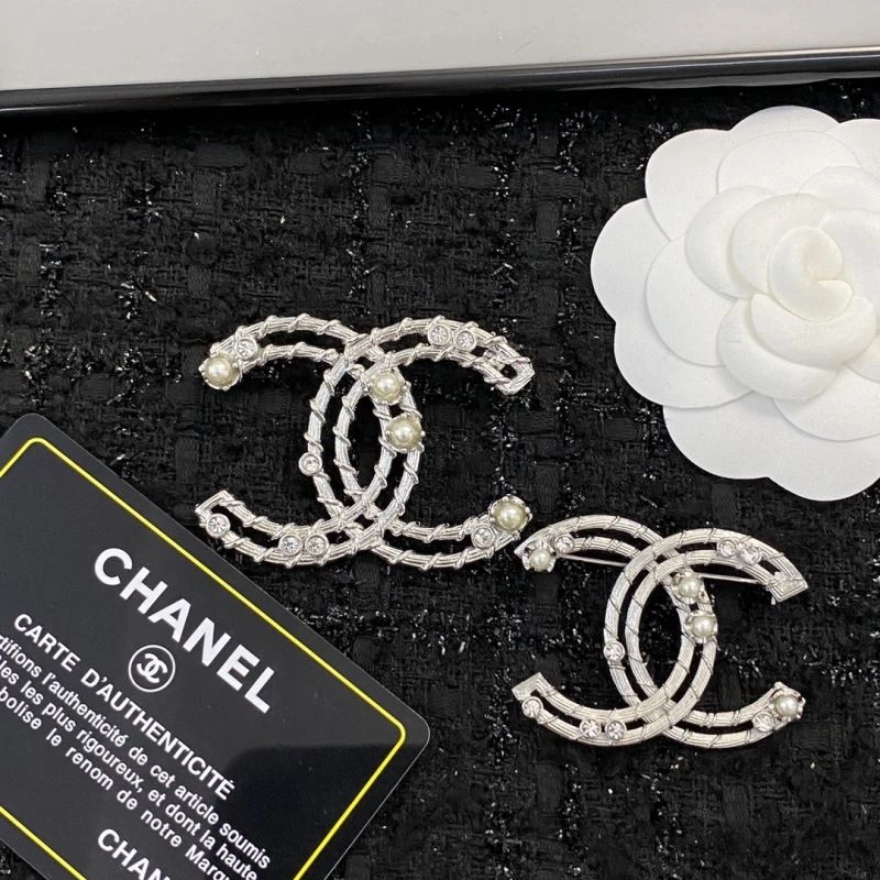 SmoothTexture Chanel Brooches 229229