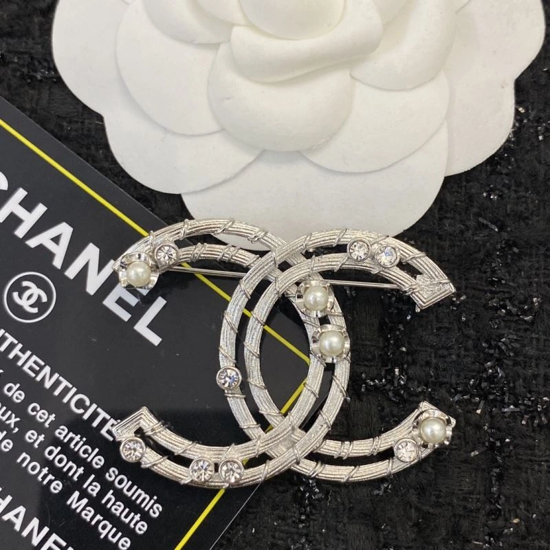 SmoothTexture Chanel Brooches 229229