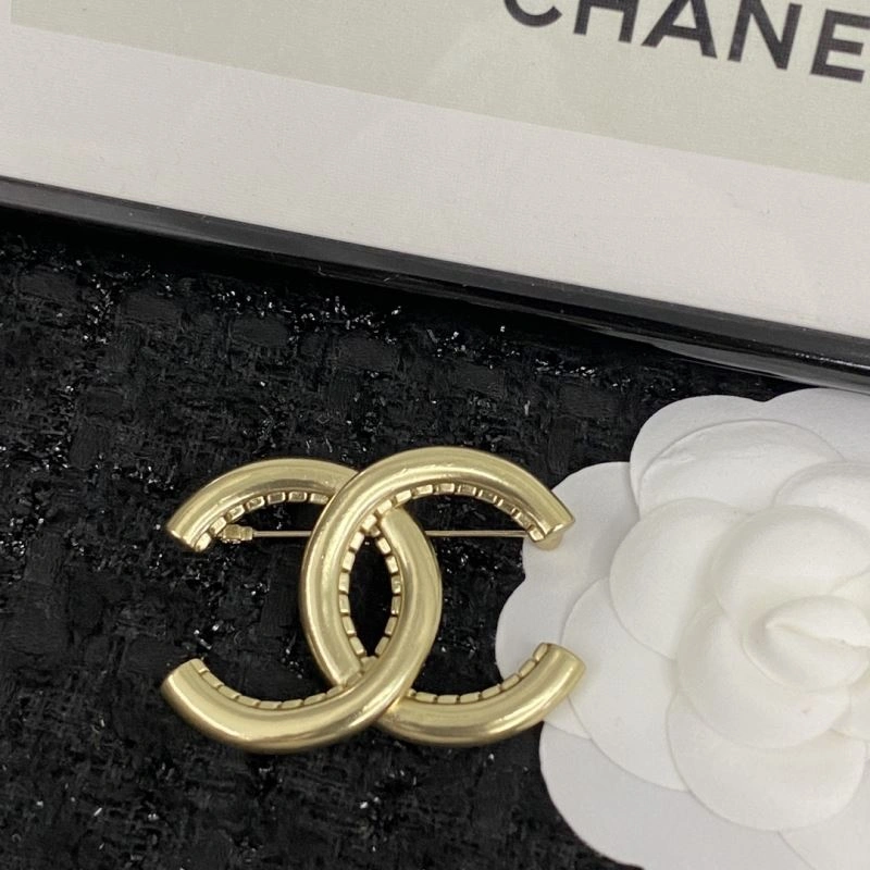 Casual Chanel Brooches 229272