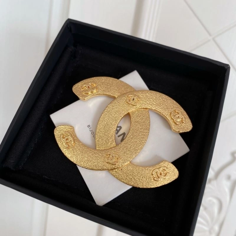 FreshLook Chanel Brooches 229227