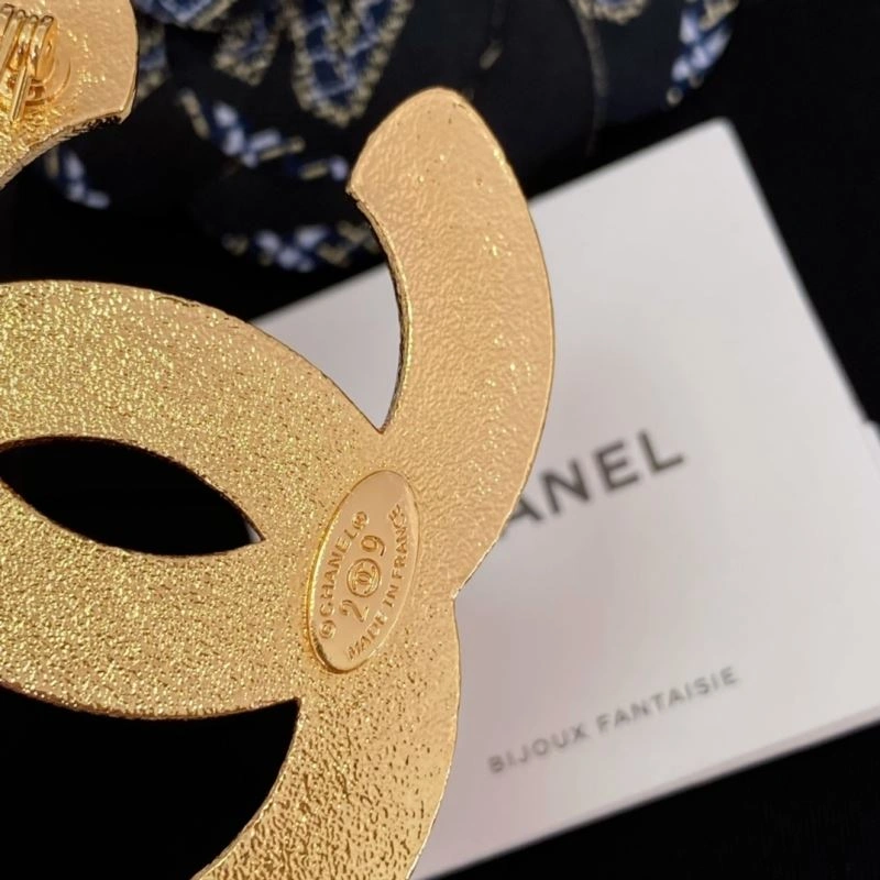 FreshLook Chanel Brooches 229227