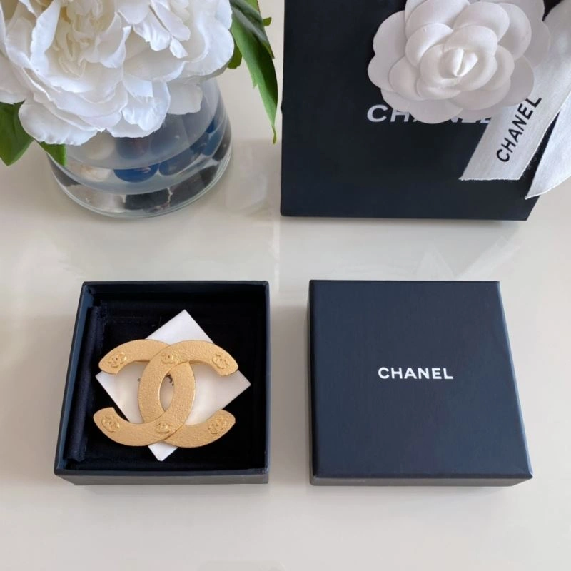 FreshLook Chanel Brooches 229227