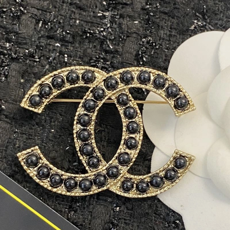 OdorResistant Chanel Brooches 229225