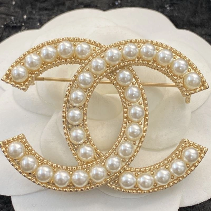 OdorResistant Chanel Brooches 229225