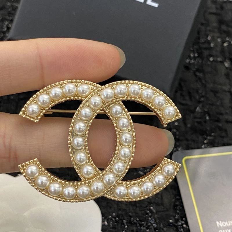 OdorResistant Chanel Brooches 229225