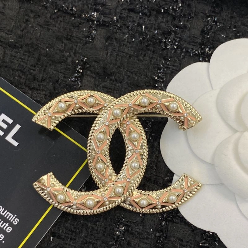 Neat Chanel Brooches 229286