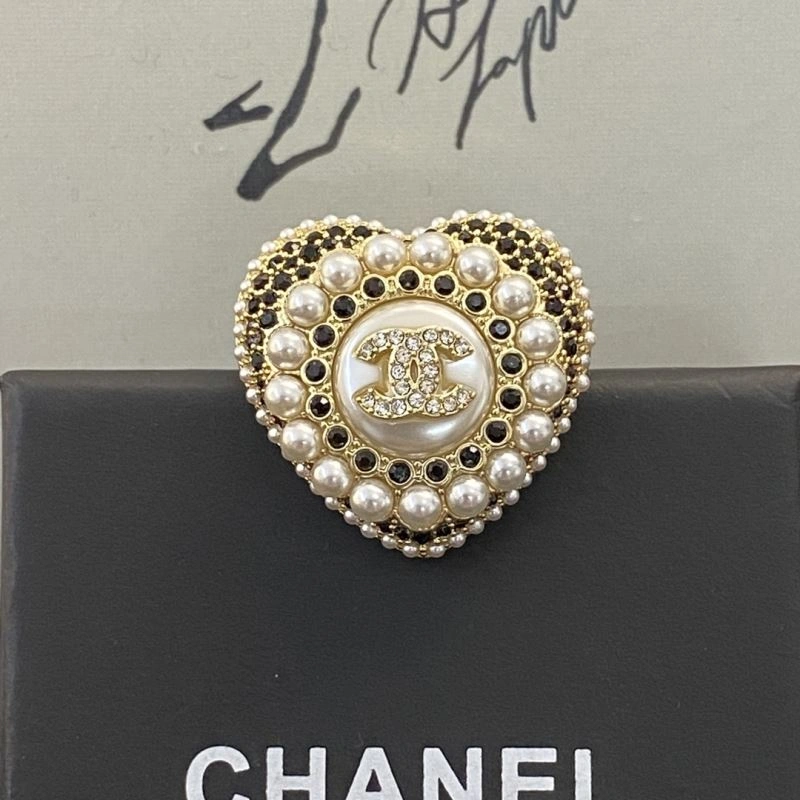 Chanel Brooches TechFriendly 229239