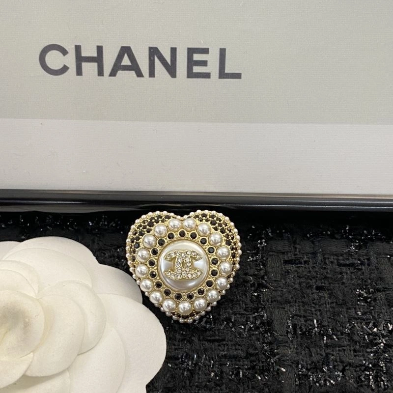Chanel Brooches TechFriendly 229239