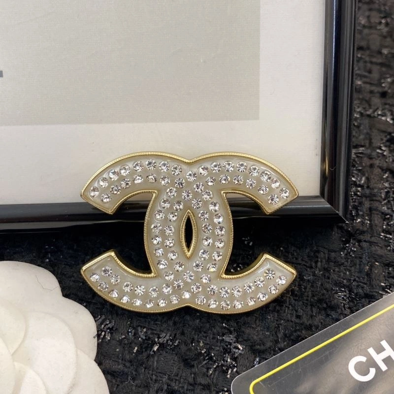 Chanel Brooches Stylish 229218