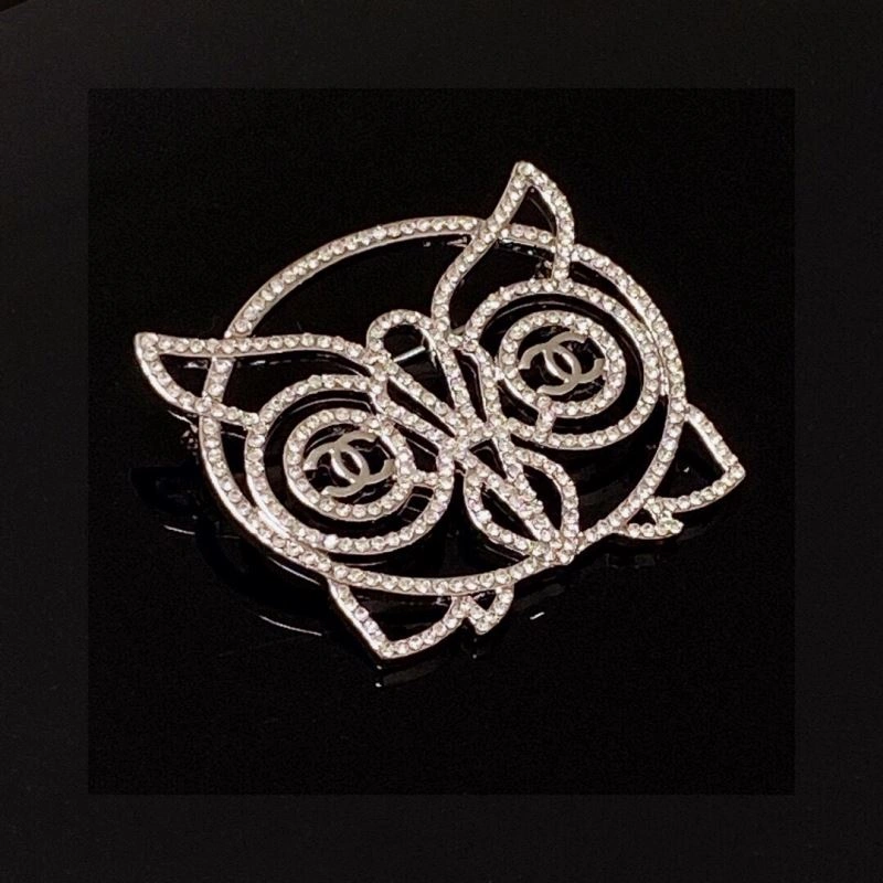 Chanel Brooches MultiPurpose 229216