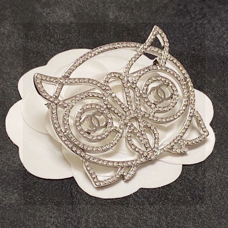 Chanel Brooches MultiPurpose 229216