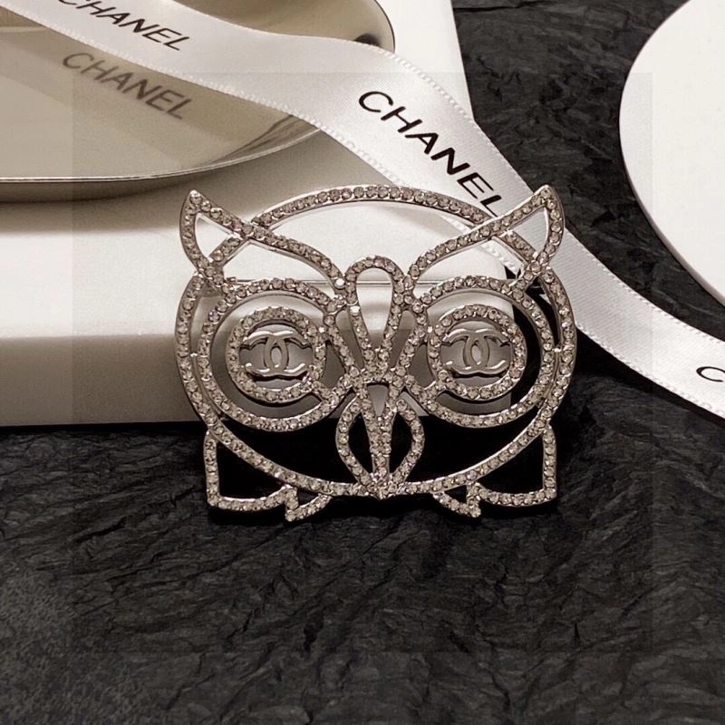 Chanel Brooches MultiPurpose 229216