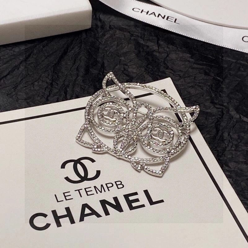 Chanel Brooches MultiPurpose 229216