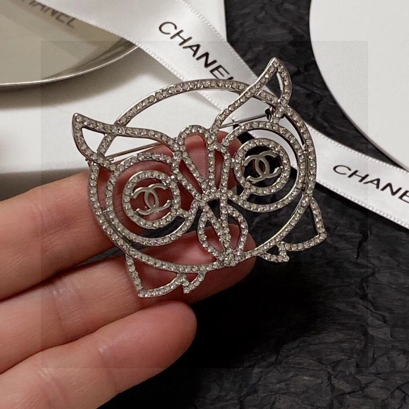 Chanel Brooches MultiPurpose 229216