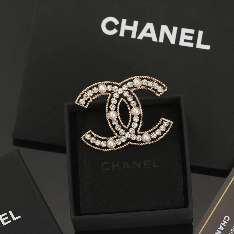 Chanel Brooches Comfortable 229298