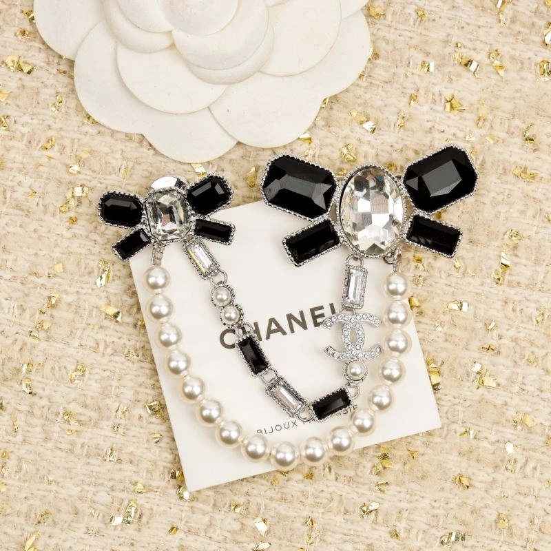 Chanel Brooches StreetReady 229210
